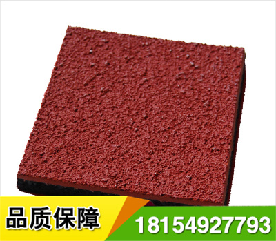 復(fù)合型塑膠跑道由多層鋪設(shè)組成的高性能面層結(jié)構(gòu),具有長時(shí)間的使用壽命,彈性程度及動力學(xué)設(shè)計(jì)特征.底層由聚氨酯黏合劑按控制比例混合特殊膠粒后,經(jīng)由*施工機(jī)械控制厚度鋪設(shè)